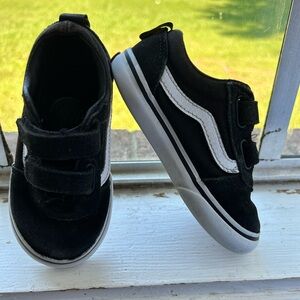 Black vans shoes